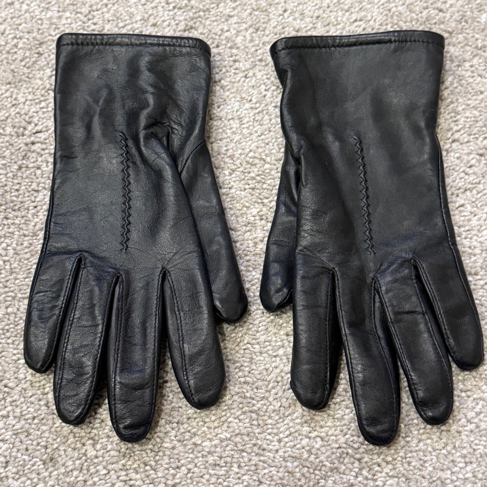 Fownes Genuine Leather Black Women's Gloves Size M Soft Luxury Fitted Decorative